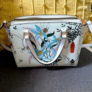 Like new Tory Burch purse